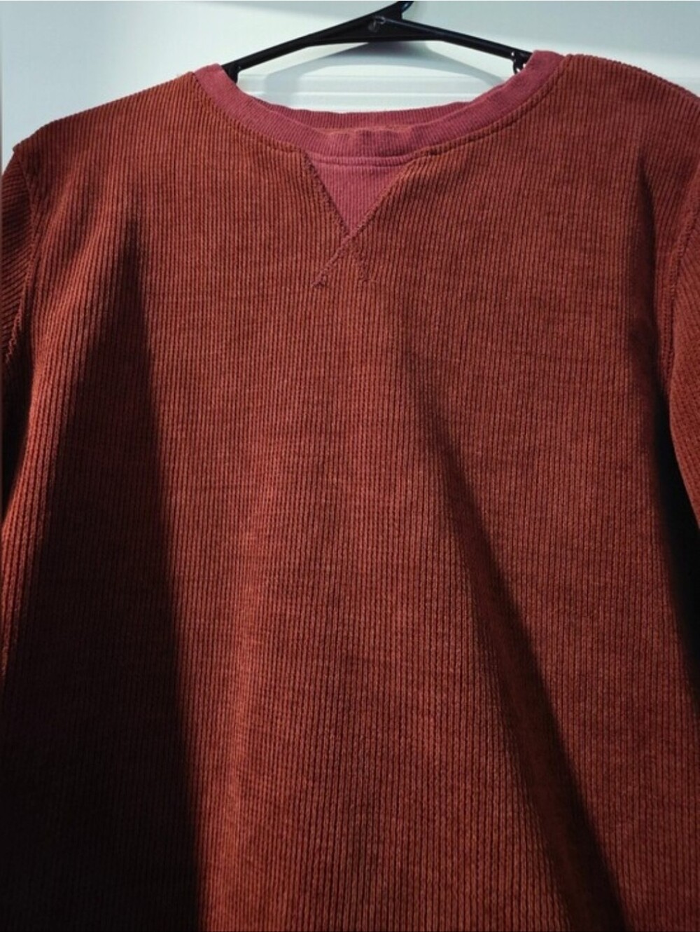 Men's Top - Picture 2 of 2